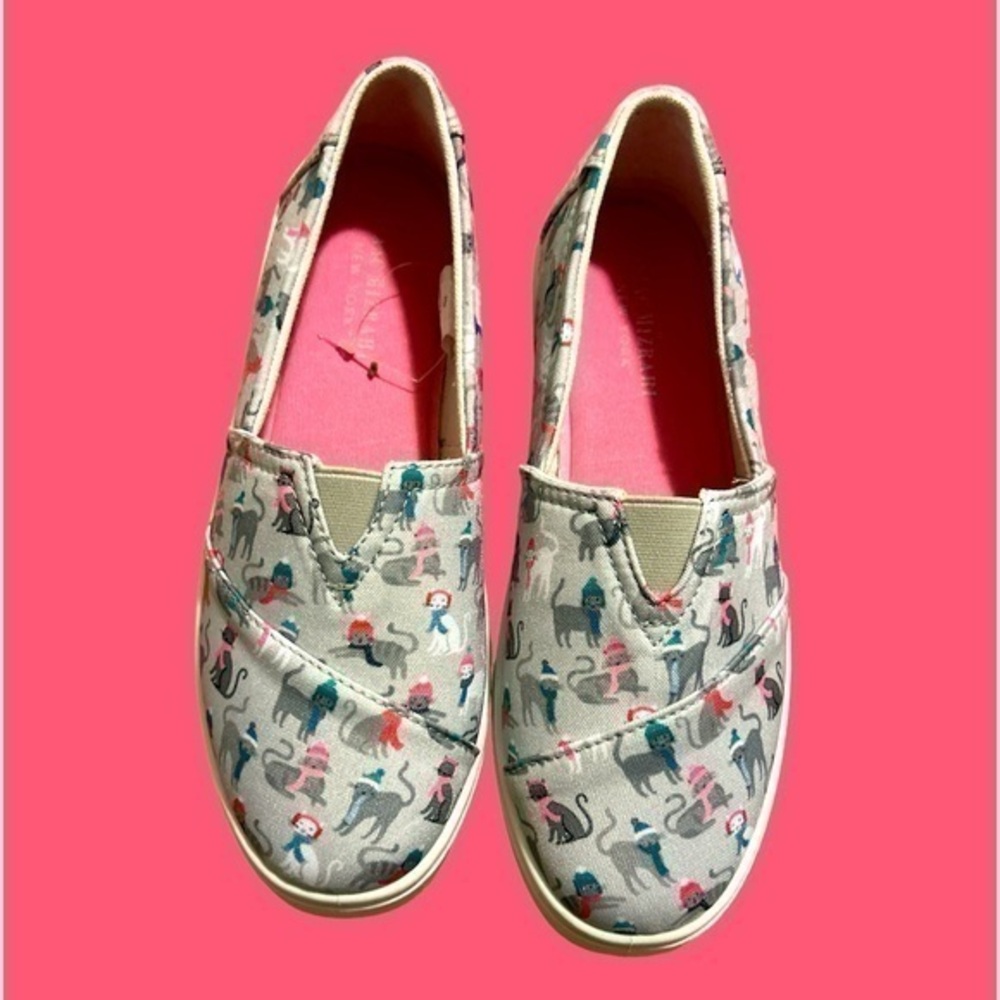 NWOB Isaac Mizrahi New York Gray Holiday Cat Print Slip-on Sneaker Shoes size 7